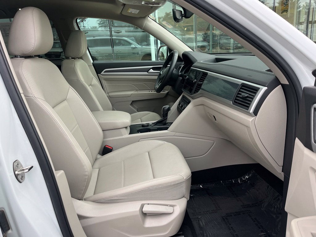 2021 Volkswagen Atlas 3.6L V6 SE w/Technology R-Line AWD | Moonroof | BLIS