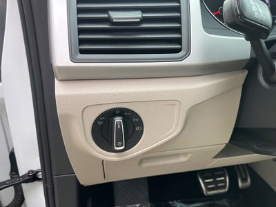 2021 Volkswagen Atlas 3.6L V6 SE w/Technology R-Line AWD | Moonroof | BLIS