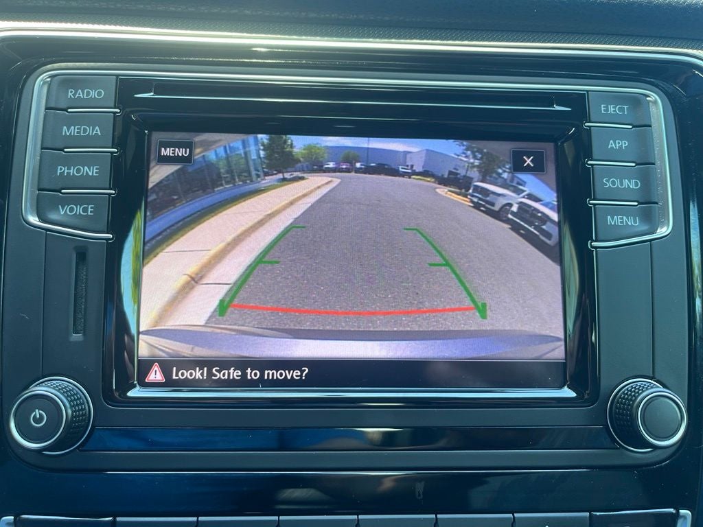 2018 Volkswagen Passat 3.6L V6 GT | Moonroof | Heated Seats