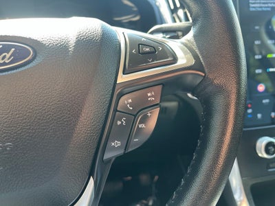 2022 Ford Edge Titanium AWD | Pano Roof | BLIS | Trailer Tow Pkg