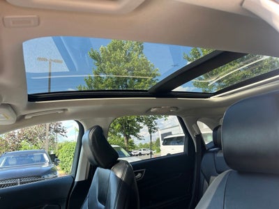 2022 Ford Edge Titanium AWD | Pano Roof | BLIS | Trailer Tow Pkg