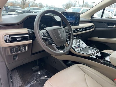 2022 Lincoln Nautilus Reserve AWD | Pano Roof | BLIS | HTD/ Vent Front Seats