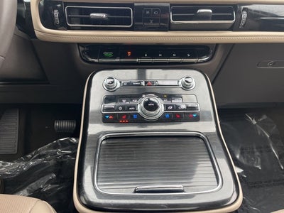 2022 Lincoln Nautilus Reserve AWD | Pano Roof | BLIS | HTD/ Vent Front Seats