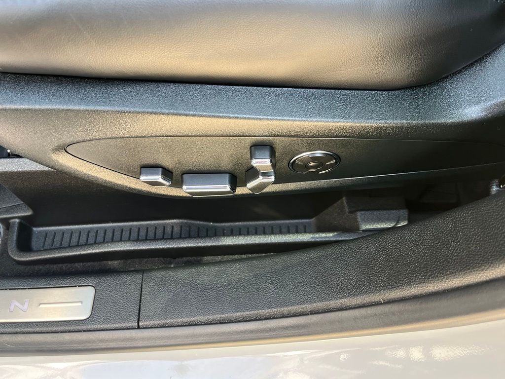 2023 Lincoln Nautilus Reserve II 4WD | Pano Roof | 360 Cam | BLIS | Ultimate Pkg