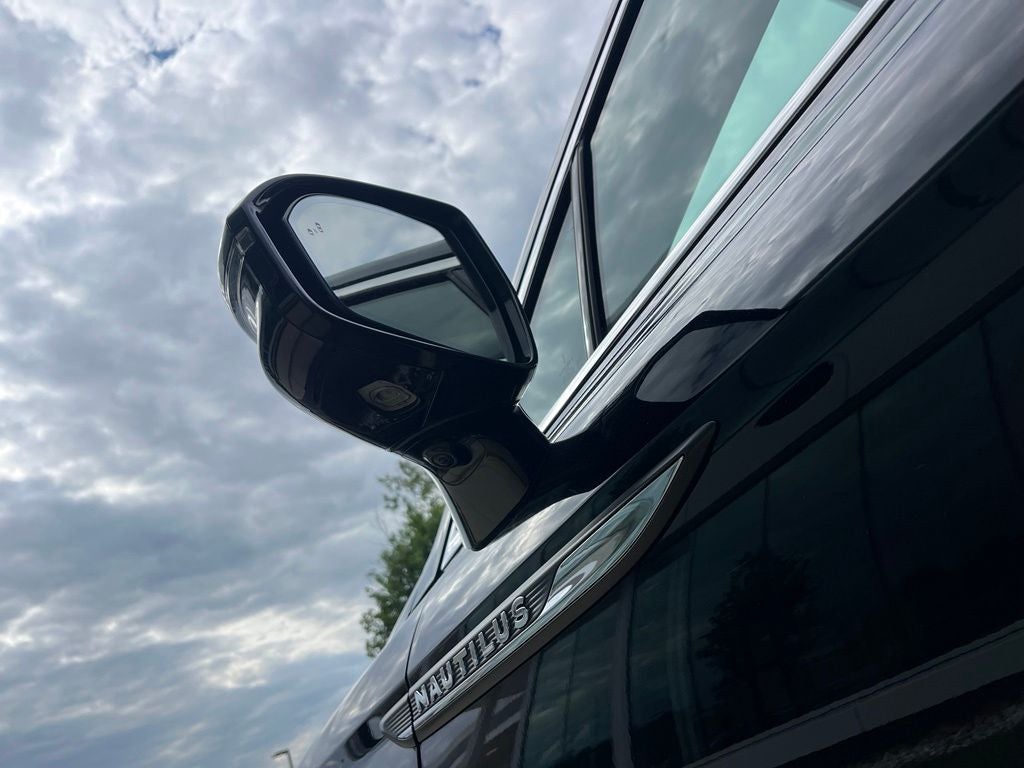2023 Lincoln Nautilus Reserve AWD | Pano Roof | 360 Cam | BLIS