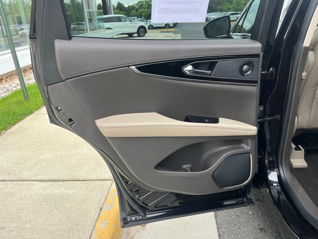2023 Lincoln Nautilus Reserve AWD | Pano Roof | 360 Cam | BLIS | Remote Start