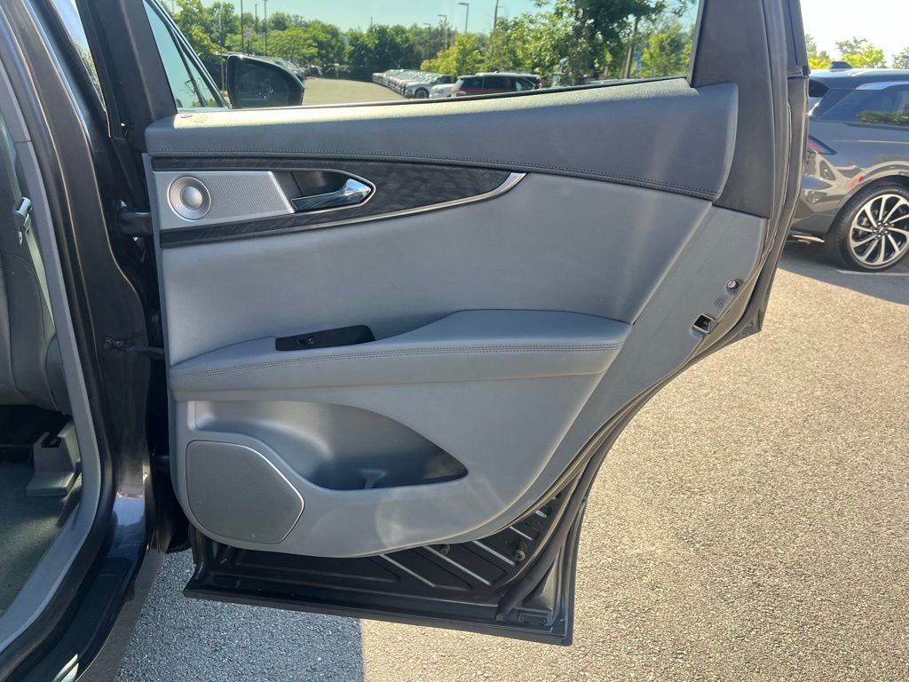 2019 Lincoln Nautilus Reserve AWD | Pano Roof | 360 Cam | BLIS | Ultimate Pkg