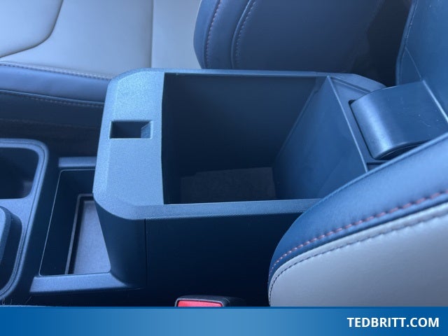 2025 Ford Maverick Lariat AWD | Nav | 4K Tow Pkg | Moonroof | Tonneau Cover