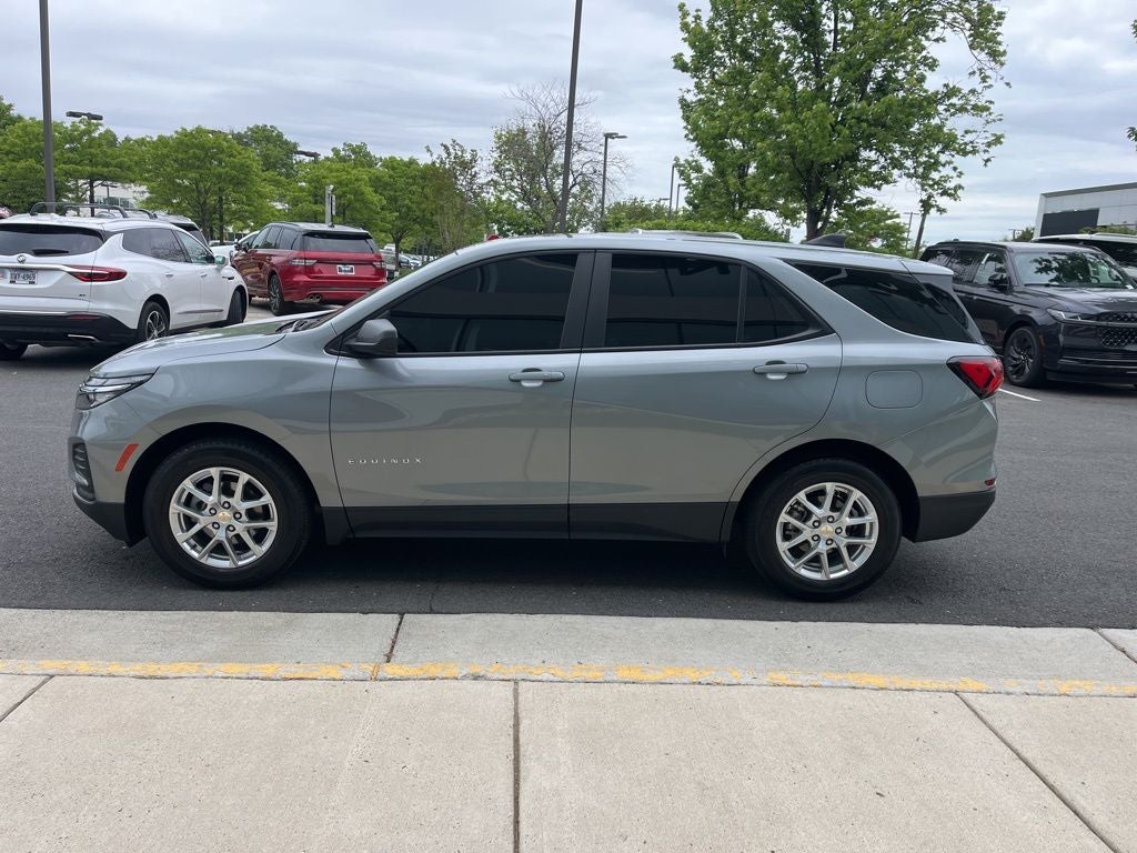 2023 Chevrolet Equinox LS