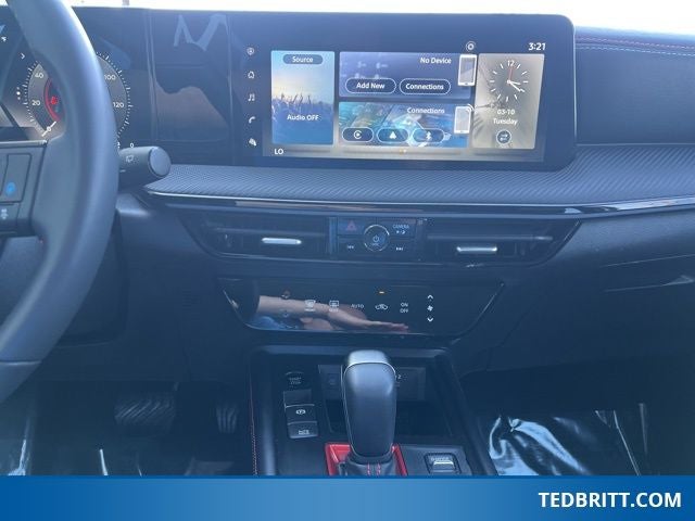 2025 Nissan Kicks SR AWD | BLIS | ProPilot Assist | 360 Camera