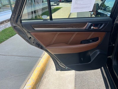 2018 Subaru Outback 2.5i Touring AWD | Moonroof | BLIS | Adaptive Cruise