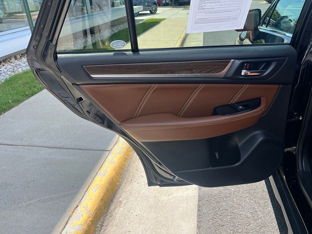 2018 Subaru Outback 2.5i Touring AWD | Moonroof | BLIS | Adaptive Cruise