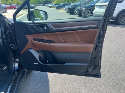 2018 Subaru Outback 2.5i Touring AWD | Moonroof | BLIS | Adaptive Cruise