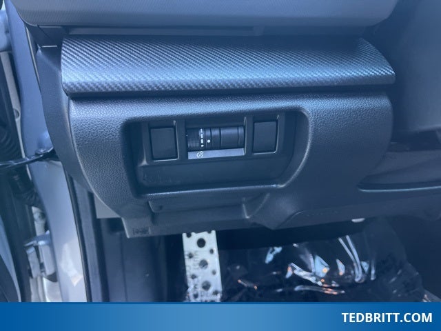 2024 Subaru Crosstrek Sport AWD | Moonroof | BLIS | Heated Seats