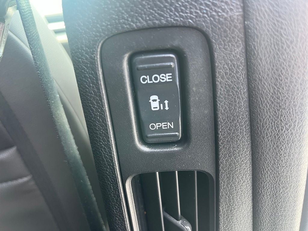 2020 Honda Odyssey Touring | Pano Roof | BLIS | Rear Entertainment