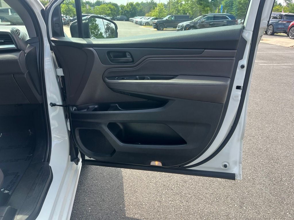 2020 Honda Odyssey Touring | Pano Roof | BLIS | Rear Entertainment