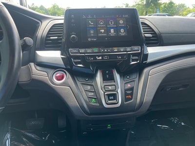 2020 Honda Odyssey Touring | Pano Roof | BLIS | Rear Entertainment