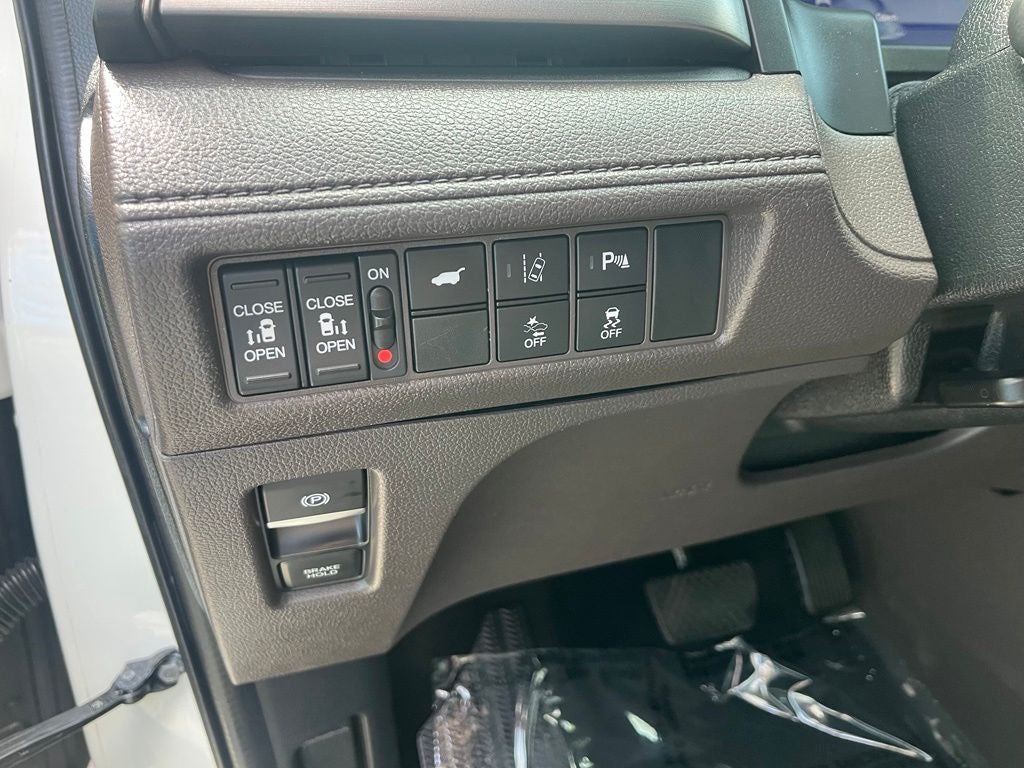 2020 Honda Odyssey Touring | Pano Roof | BLIS | Rear Entertainment