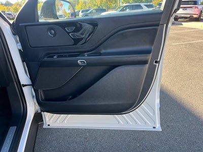 2026 Lincoln Aviator Premiere AWD | Pano Roof | HUD | 360 Cam | LKAS