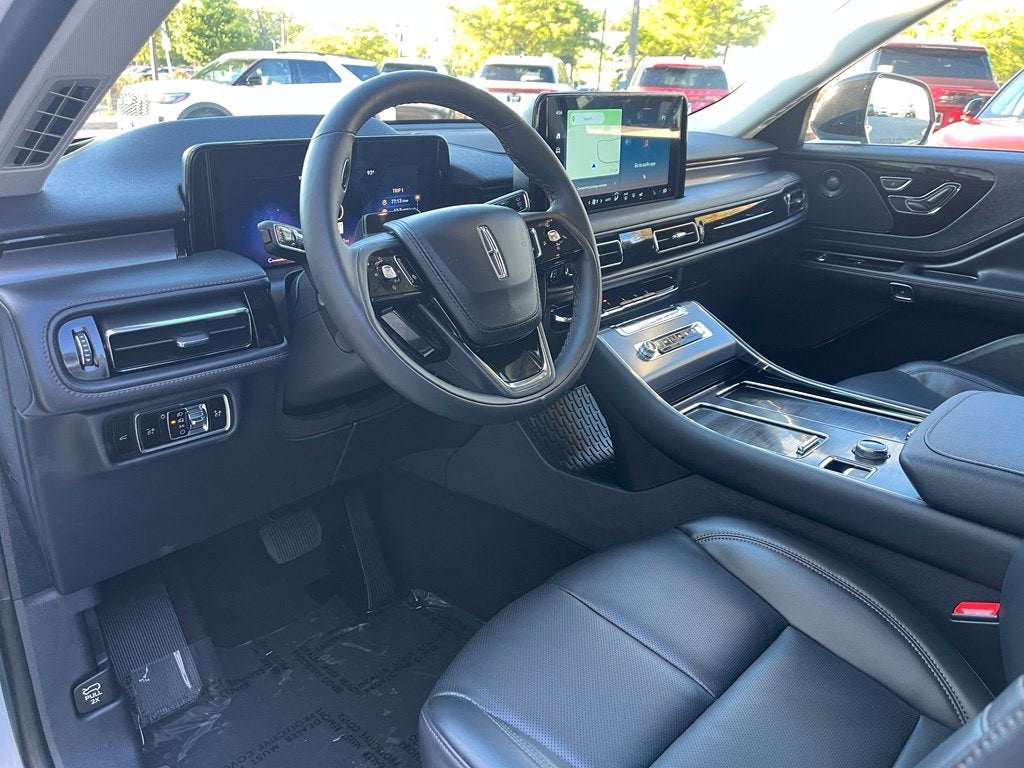 2026 Lincoln Aviator Premiere AWD | Pano Roof | HUD | 360 Cam | LKAS