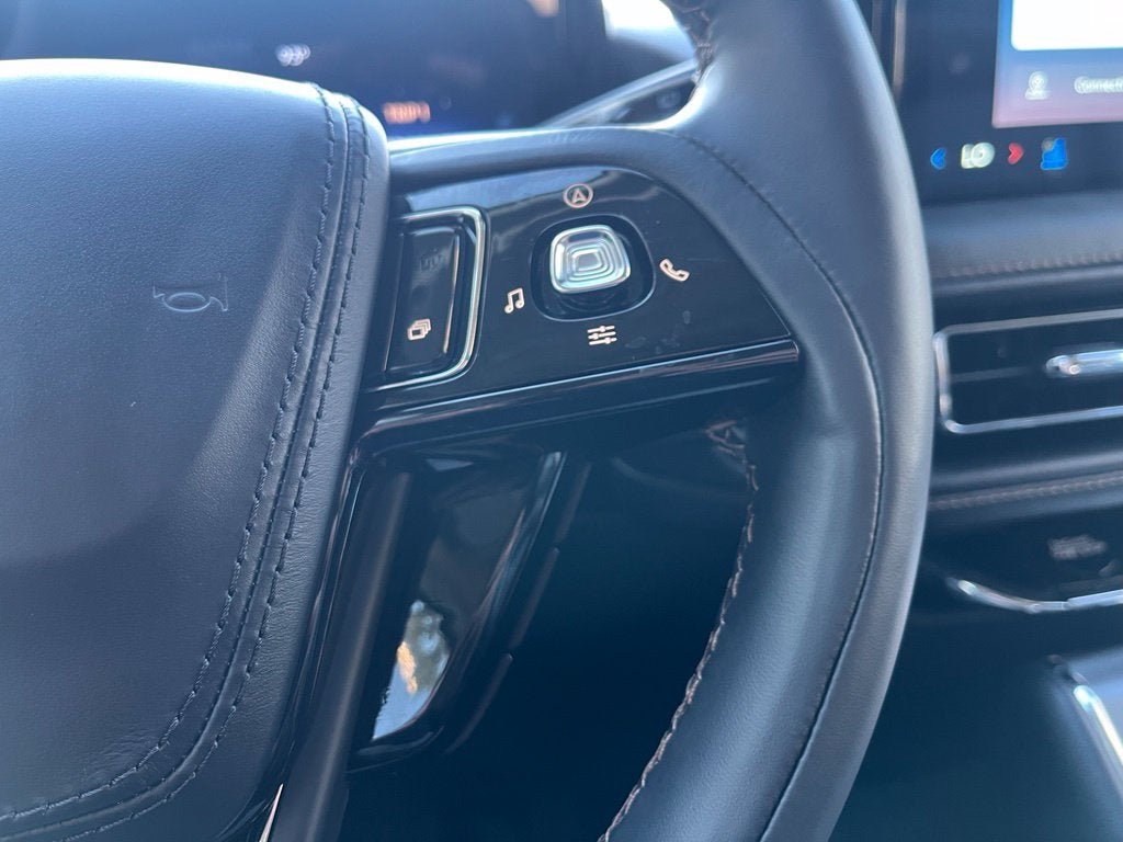 2026 Lincoln Aviator Premiere AWD | Pano Roof | HUD | 360 Cam | LKAS