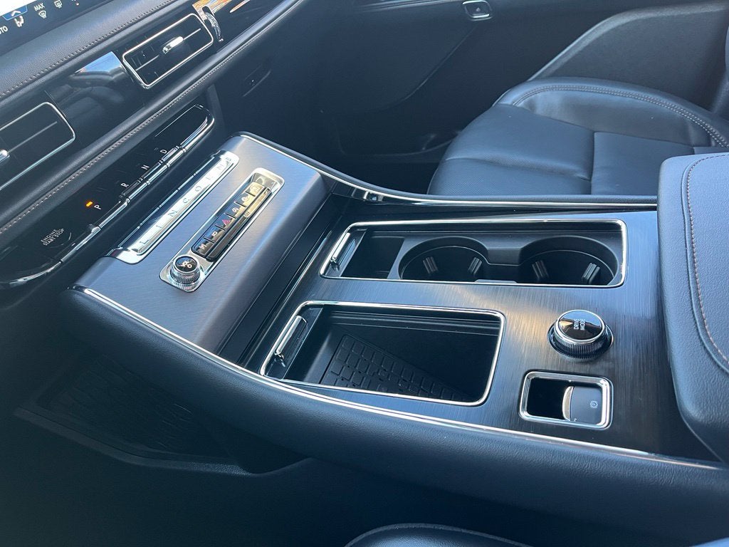 2026 Lincoln Aviator Premiere AWD | Pano Roof | HUD | 360 Cam | LKAS