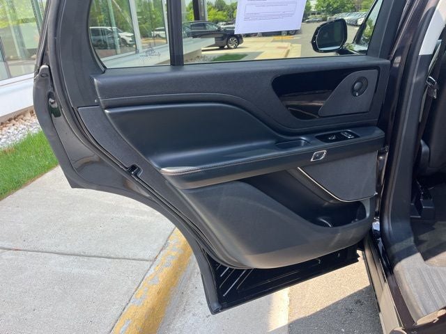2026 Lincoln Aviator Reserve AWD | Pano Roof | BLIS | Co-Pilot360 2.0 | HUD