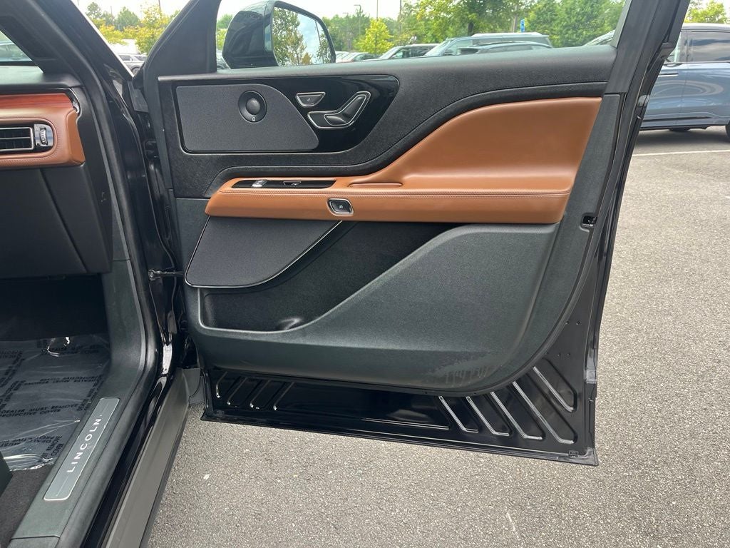 2024 Lincoln Aviator Reserve AWD | Pano Roof | 360 Cam | Jet Pkg