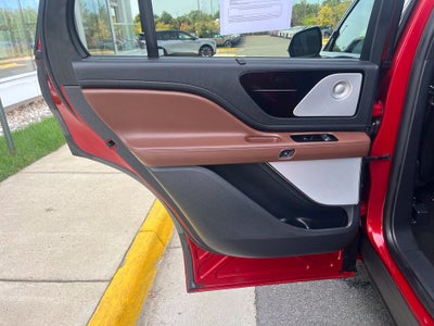 2025 Lincoln Aviator Reserve II AWD | Pano Roof | 360 Cam | BLIS | Jet Pkg