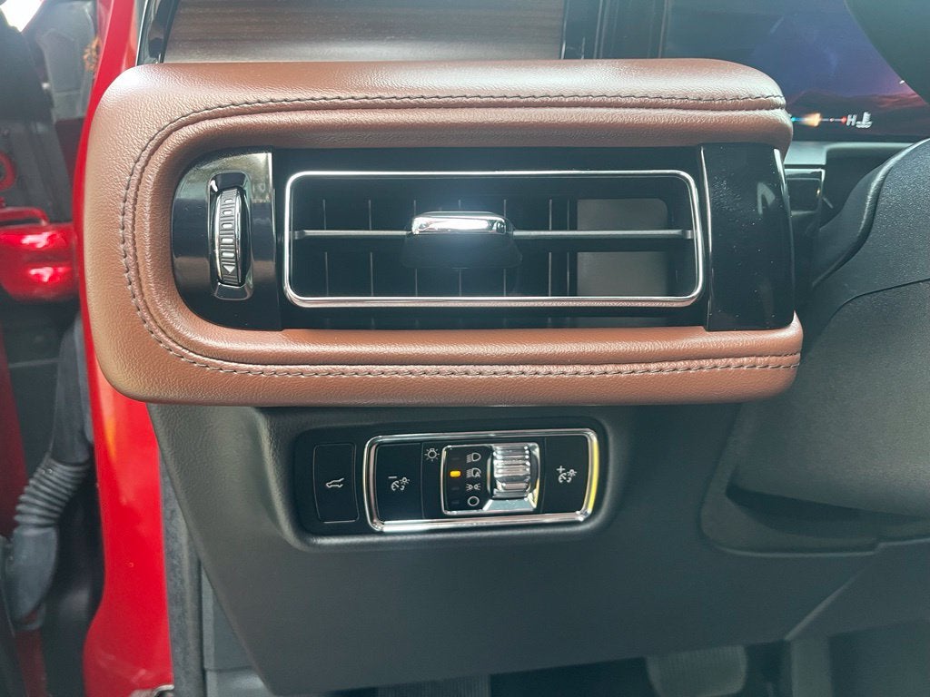 2025 Lincoln Aviator Reserve II AWD | Pano Roof | 360 Cam | BLIS | Jet Pkg