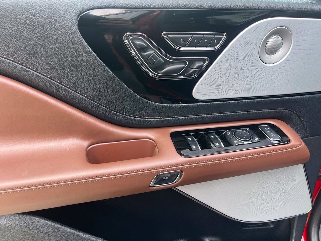 2025 Lincoln Aviator Reserve II AWD | Pano Roof | 360 Cam | BLIS | Jet Pkg