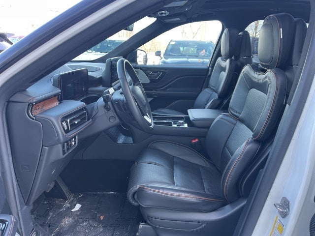 2025 Lincoln Aviator Black Label AWD | Pano Roof | 360 Camera | Jet Appear Pkg