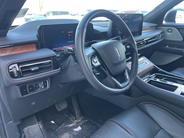 2025 Lincoln Aviator Black Label AWD | Pano Roof | 360 Camera | Jet Appear Pkg