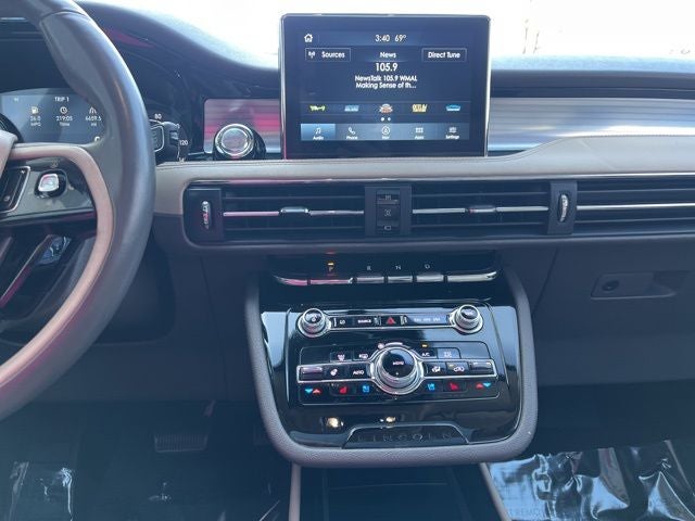 2021 Lincoln Corsair Standard AWD | Pano Roof | BLIS | Premium Pkg