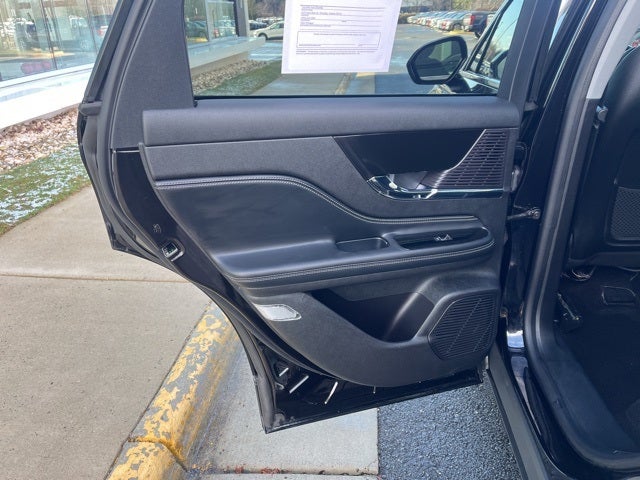 2022 Lincoln Corsair Standard | Elements Pack | Convenience Pack | Pano Moonroof