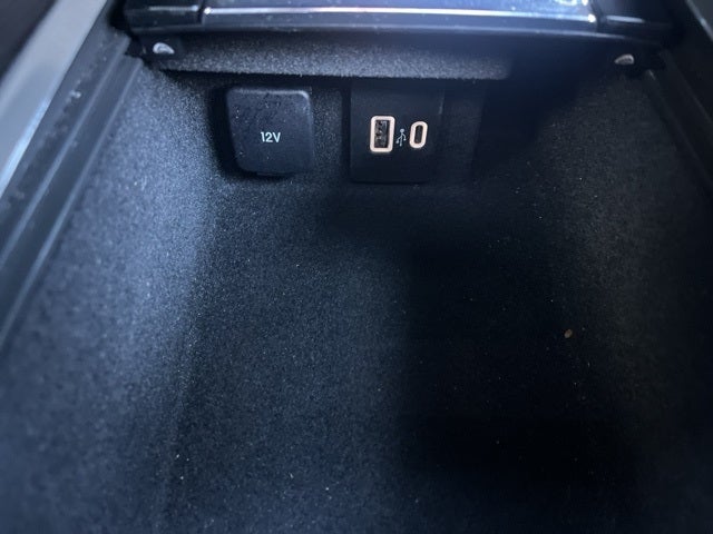 2022 Lincoln Corsair Standard | Elements Pack | Convenience Pack | Pano Moonroof