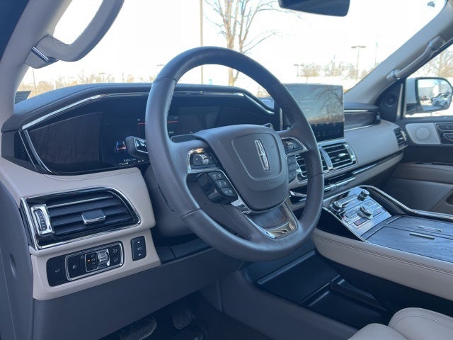 2023 Lincoln Navigator Reserve | Monochromatic Pack | Pano Moonroof | 360 Cam |