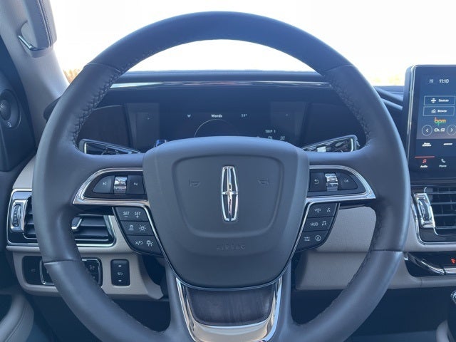 2023 Lincoln Navigator Reserve | Monochromatic Pack | Pano Moonroof | 360 Cam |