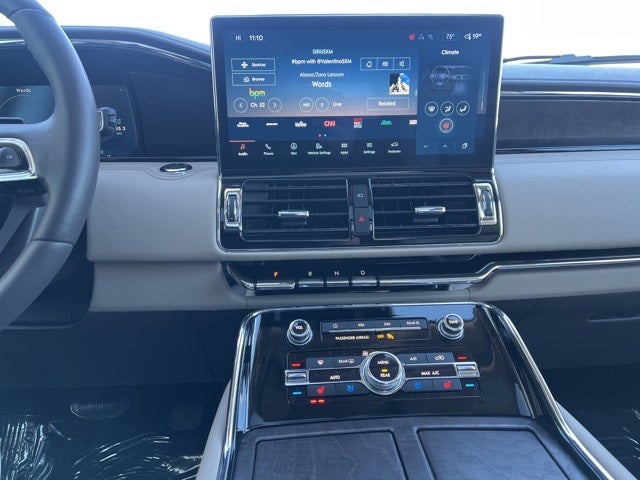 2023 Lincoln Navigator Reserve | Monochromatic Pack | Pano Moonroof | 360 Cam |