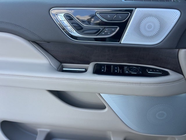 2023 Lincoln Navigator Reserve | Monochromatic Pack | Pano Moonroof | 360 Cam |