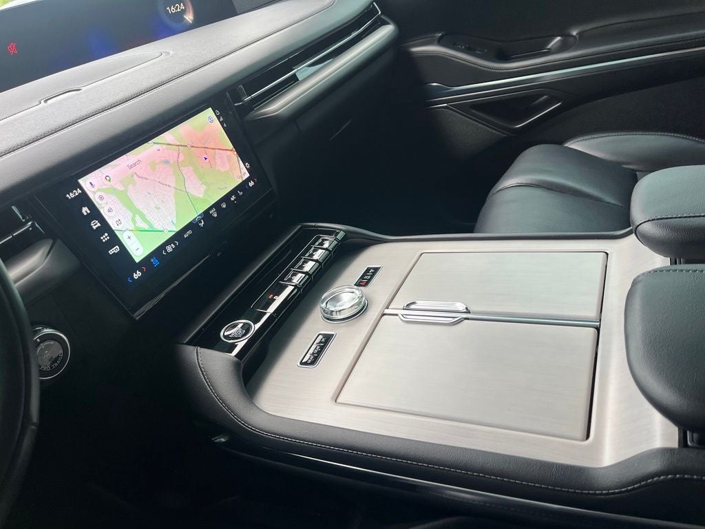 2025 Lincoln Navigator L Reserve 4WD | Pano Roof | Jet App Pkg | 360 Cam