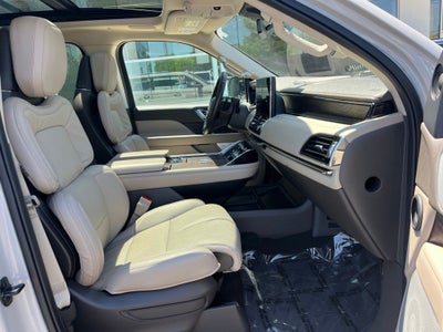 2023 Lincoln Navigator L Reserve 4WD | Pano Roof | 360 Cam | HUD | Luxury Pkg