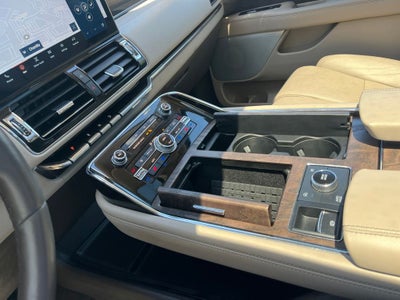 2023 Lincoln Navigator L Reserve 4WD | Pano Roof | 360 Cam | HUD | Luxury Pkg