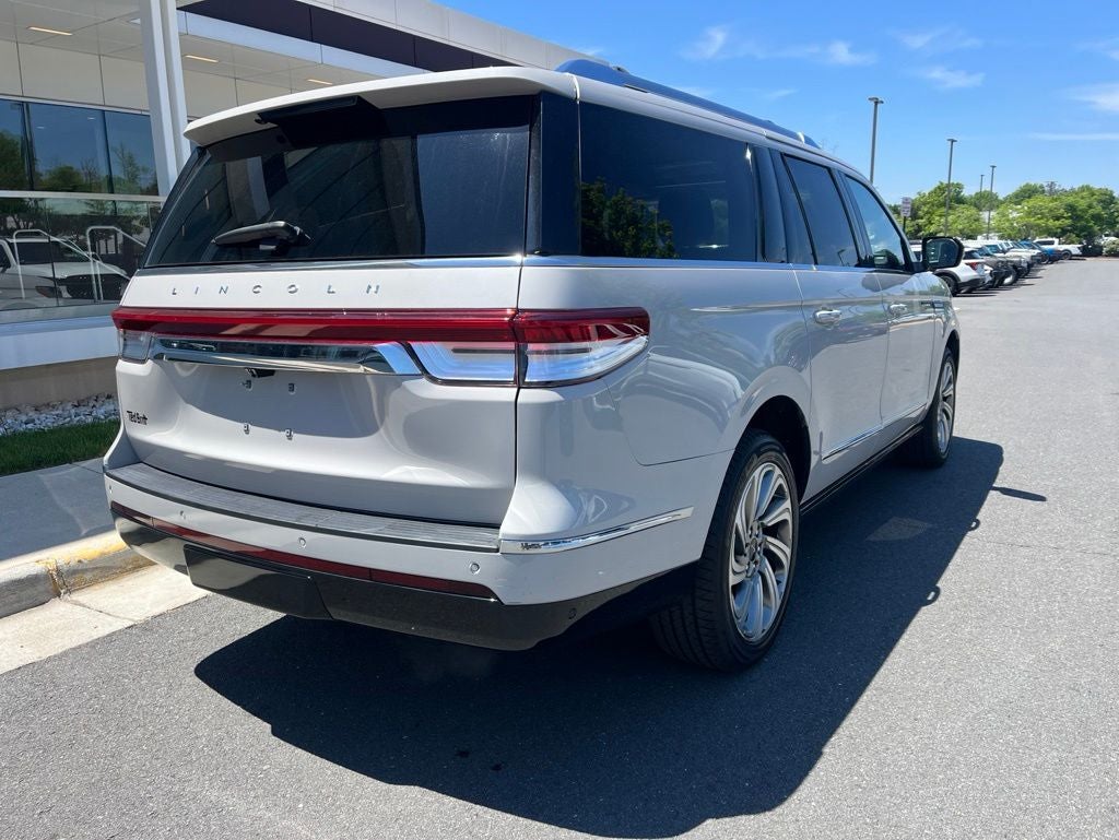 2023 Lincoln Navigator L Reserve 4WD | Pano Roof | 360 Cam | HUD | Luxury Pkg