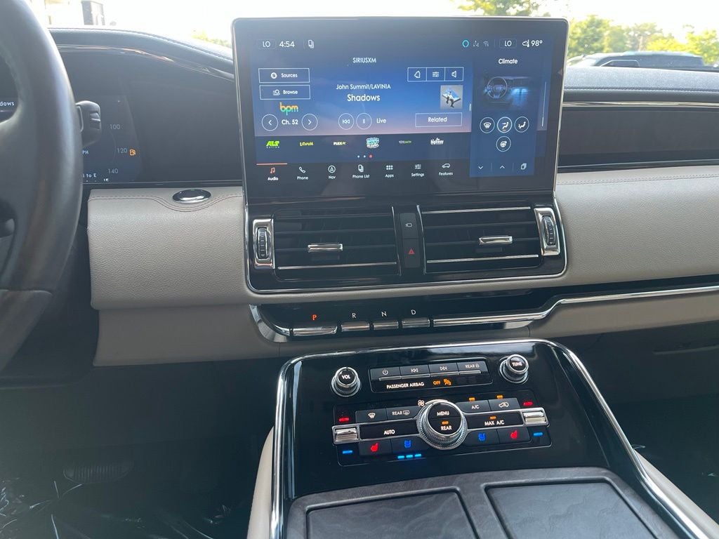 2023 Lincoln Navigator L Reserve 4WD | Pano Roof | 360 Cam | Luxury Pkg