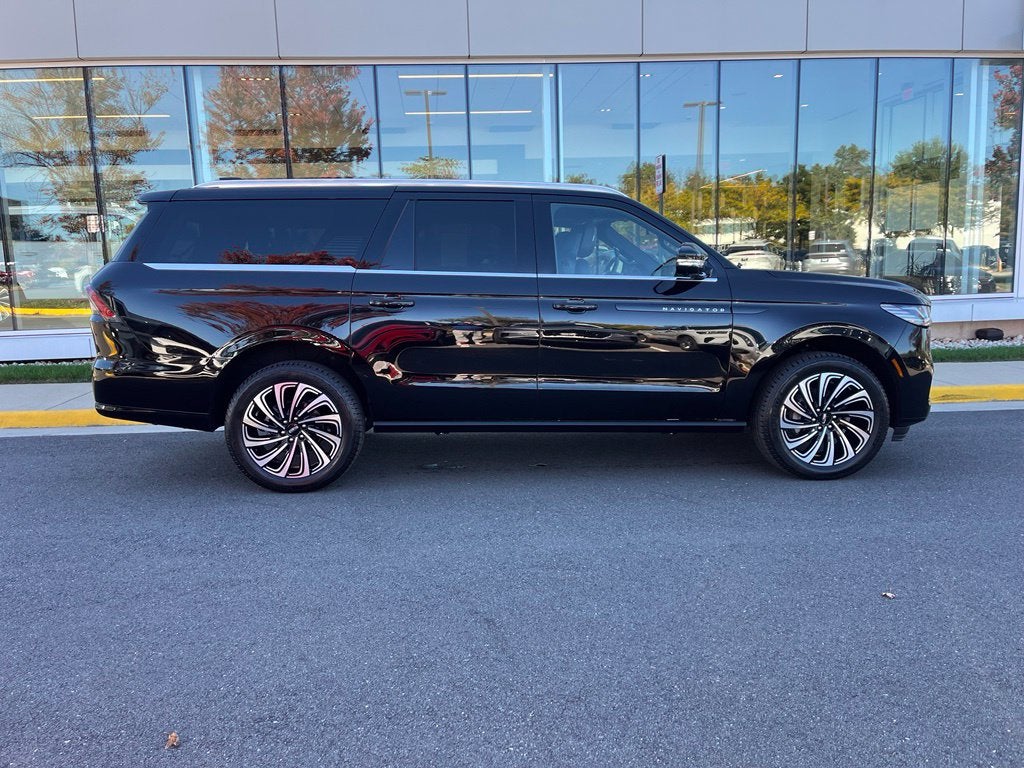 2026 Lincoln Navigator L Black Label AWD | Pano Roof | 360 Cam | Massage Seats