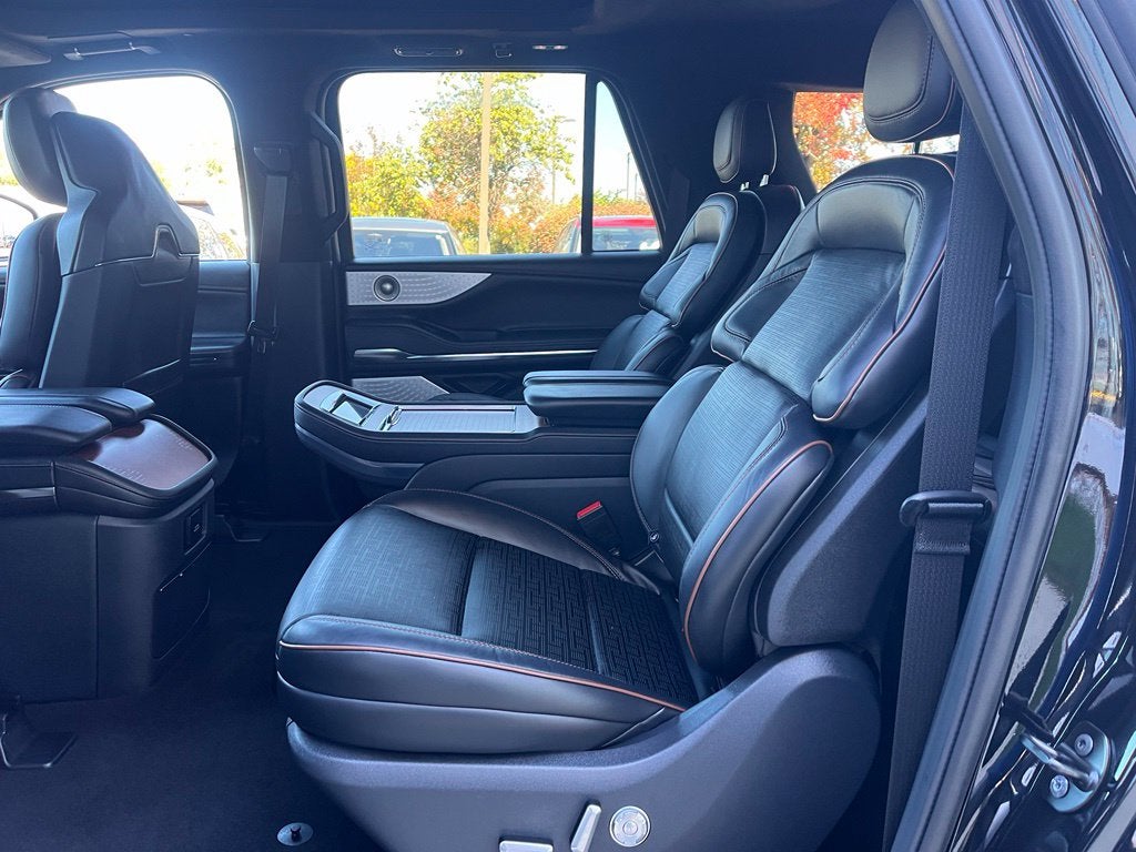 2026 Lincoln Navigator L Black Label AWD | Pano Roof | 360 Cam | Massage Seats