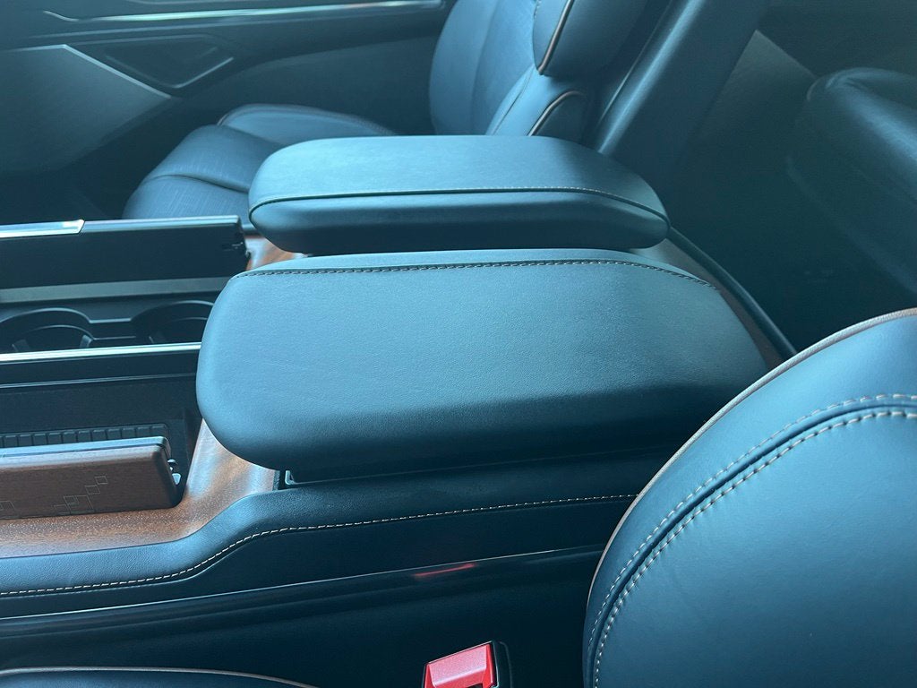 2026 Lincoln Navigator L Black Label AWD | Pano Roof | 360 Cam | Massage Seats