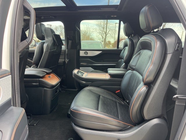 2025 Lincoln Navigator L Black Label 4WD | Special Edition Package