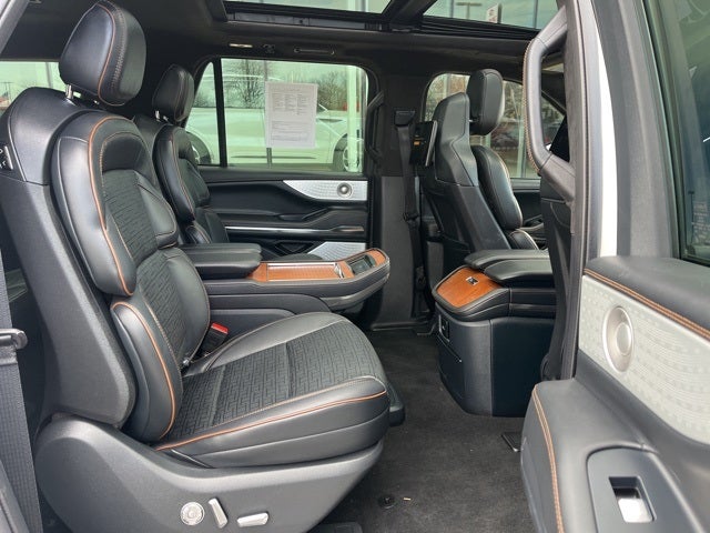 2025 Lincoln Navigator L Black Label 4WD | Special Edition Package